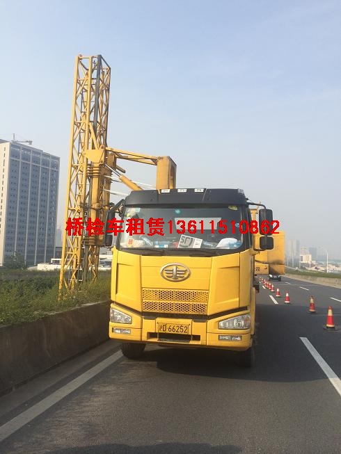 無錫橋檢車租賃案例－18米橋梁檢測(cè)車無錫高架檢測(cè)